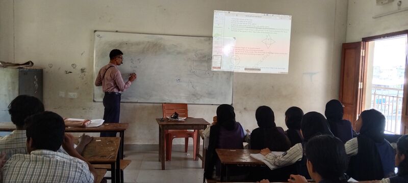 പ്രമാണം:I18069 hightech20250311 121136 (2).jpg