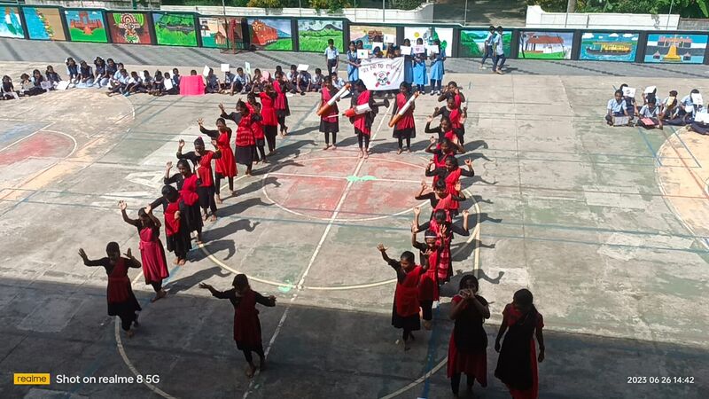 പ്രമാണം:TSR 22071 LAHARIVIRUDHA DINAM.jpg