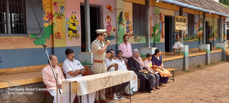 പ്രമാണം:11406-sports inaguration.jpeg