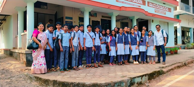 പ്രമാണം:12017 samvada2.jpg