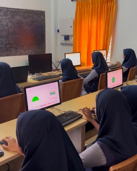 പ്രമാണം:18103 IT LAB 3.jpg