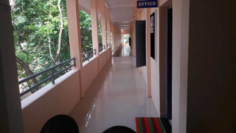 പ്രമാണം:19015-New Building1.jpg