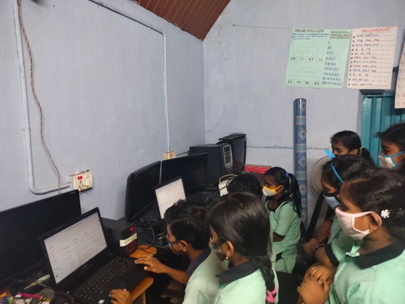 പ്രമാണം:21601 lab pic.jpeg