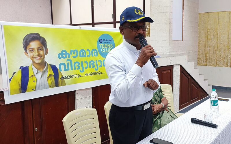 പ്രമാണം:26056 TEENS 3.jpg