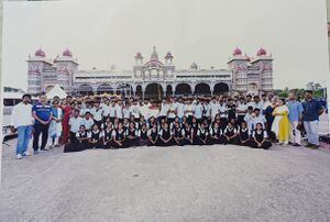 34046 schooltour 2024.jpg