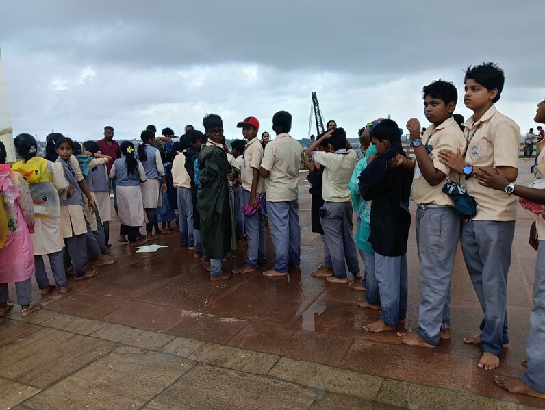 പ്രമാണം:44243 Tour25-4.jpg