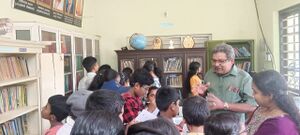 44354- LIBRARY VISIT 2.jpg