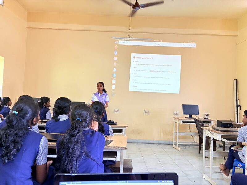 പ്രമാണം:AI Class1.jpg