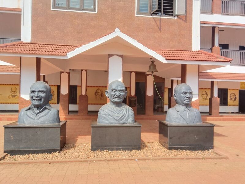 പ്രമാണം:B2 20358 1.jpeg