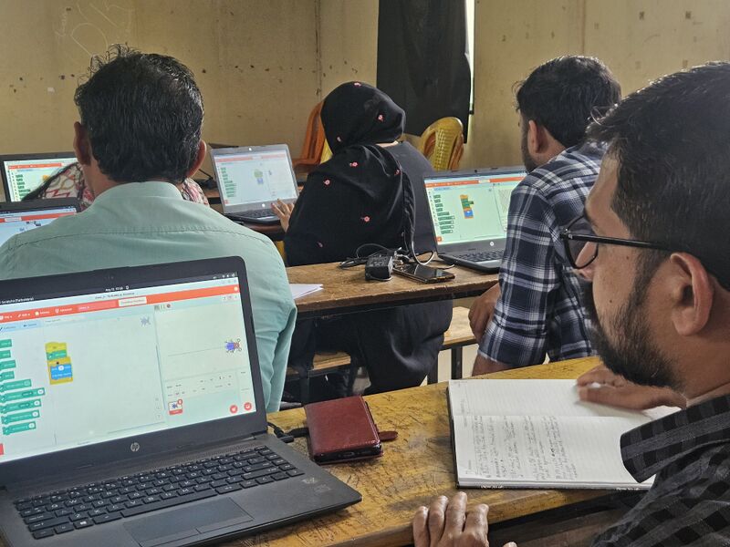 പ്രമാണം:Drcmlp-std-6 aug12-7.jpg