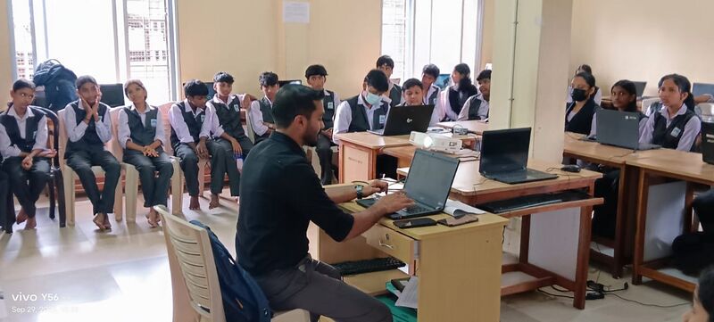 പ്രമാണം:15018 cmp9.jpg