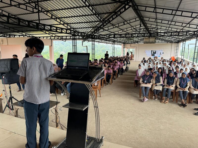 പ്രമാണം:18098 CHAT BOT.jpg