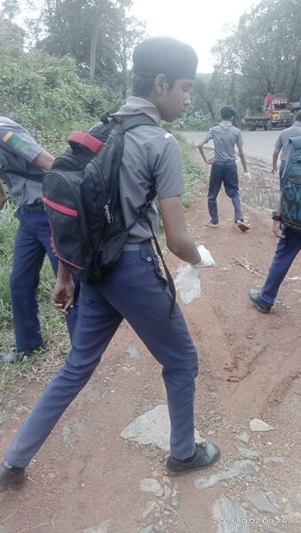 പ്രമാണം:20040 malnyamuktham 2.jpeg