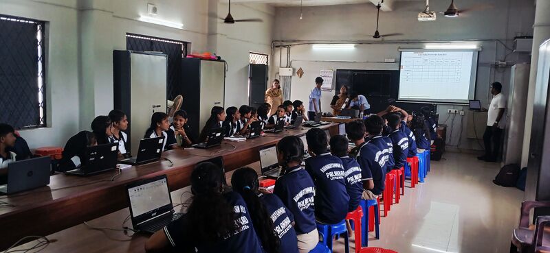 പ്രമാണം:21060 lk priliminary camp202501.jpg