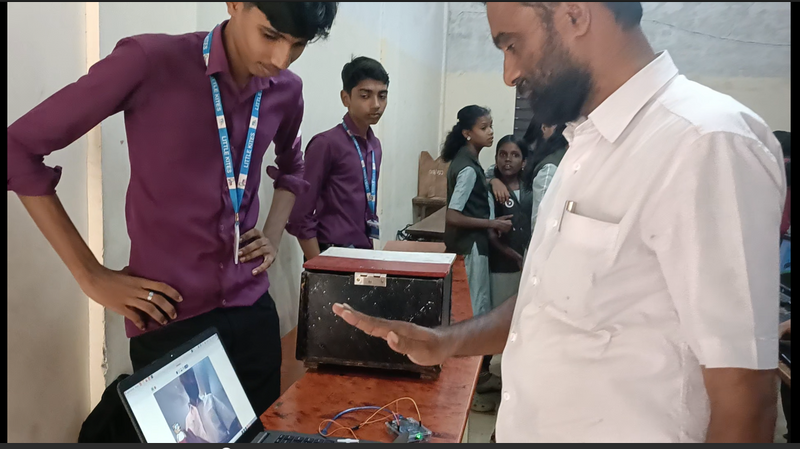 പ്രമാണം:21096 robotic fest 2.png