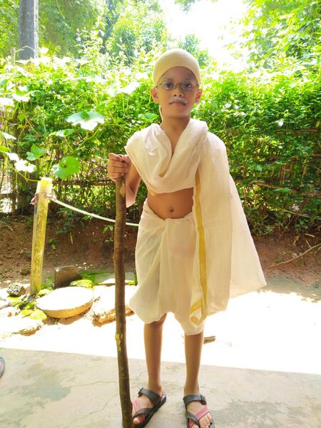 പ്രമാണം:21414-Mohandas karam Chand Gandhi.jpg