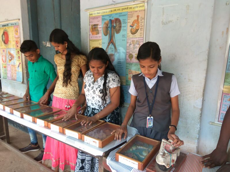 പ്രമാണം:25037-science exhibition2.jpeg