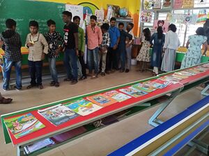 44243 23hindidivas3.jpg