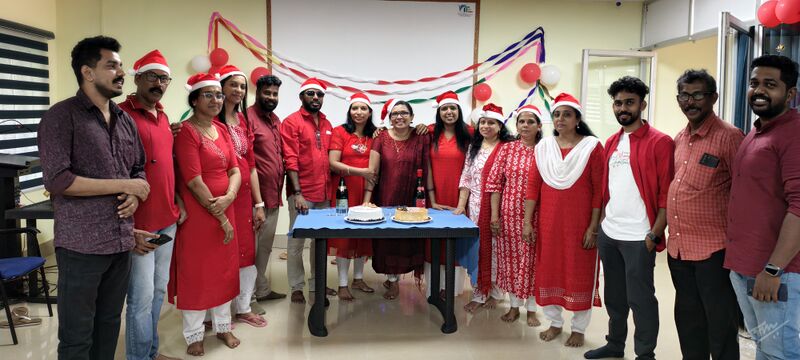 പ്രമാണം:DRC TVM Xmas3.jpg