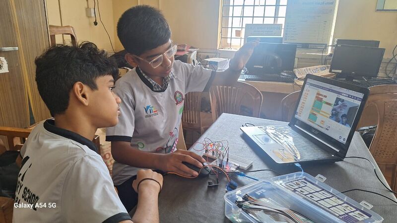 പ്രമാണം:11007 Robofest 212.jpeg