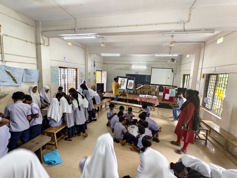 പ്രമാണം:11022-ksd-basheerdinam 1.jpg