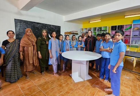 തച്ച് മേശ നിർമ്മാണം