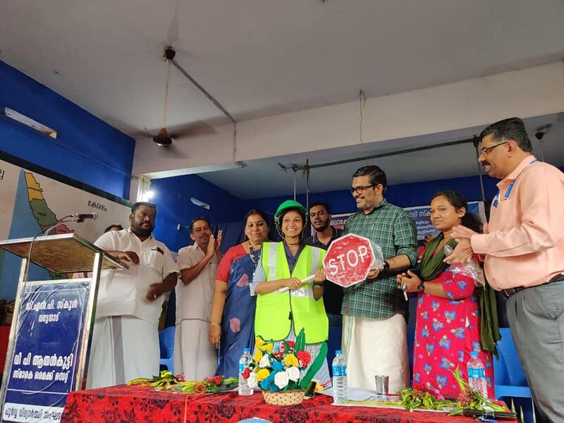 പ്രമാണം:20002 nirav 3.jpg