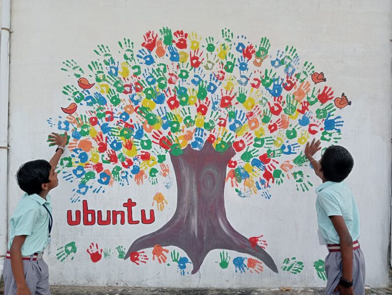 പ്രമാണം:26227 wall creation.jpeg