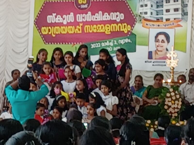 പ്രമാണം:30014 anni3.jpg