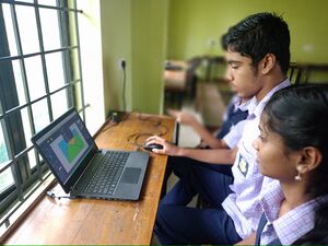 36065 varnalokam4.jpg