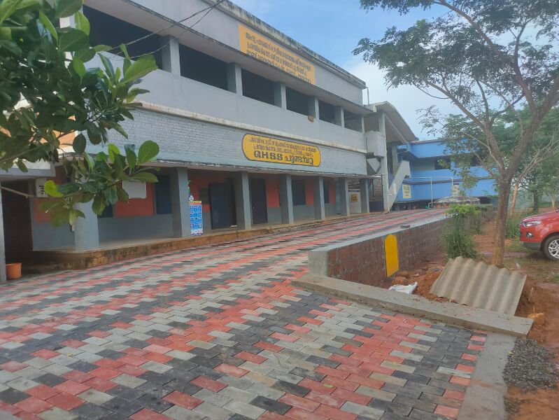 പ്രമാണം:BS21 PKD 20018 1.jpg