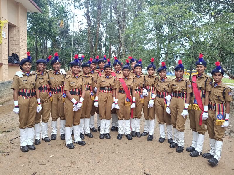 പ്രമാണം:SPC261-15011.jpg