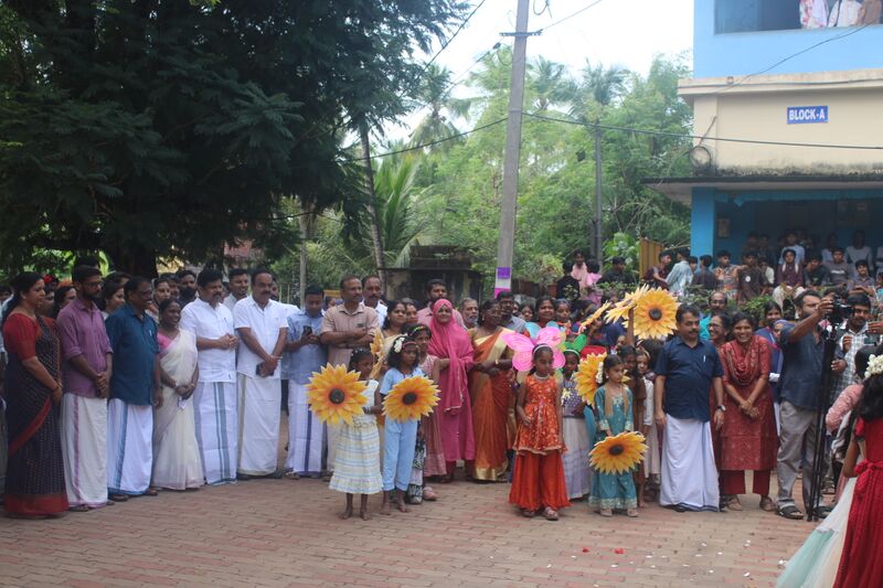 പ്രമാണം:പ്രവേശനോത്സവം.2026-2.JPG