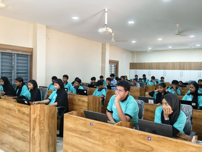 പ്രമാണം:19066-sep12-ghss irimbiliyam-1.jpg