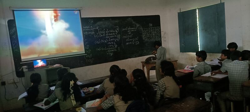 പ്രമാണം:21060 CHADRADENAM2.jpg