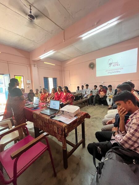 പ്രമാണം:39042 aitraining.jpg