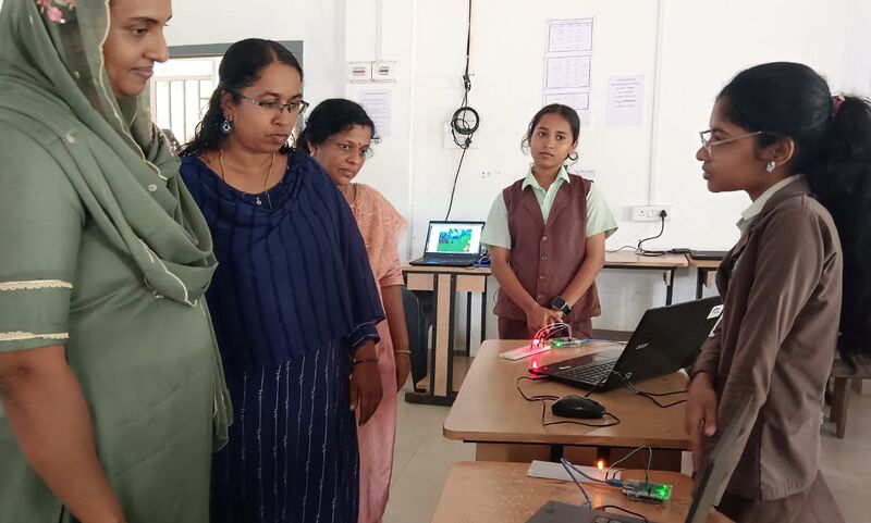 പ്രമാണം:4117robotic fest2024.jpg