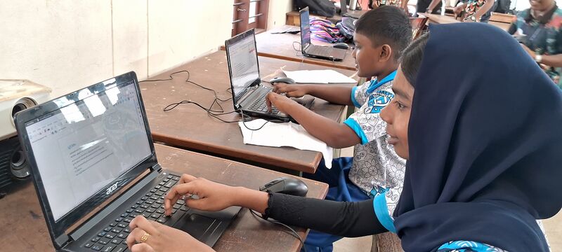 പ്രമാണം:44046 lk25 digital1.jpg