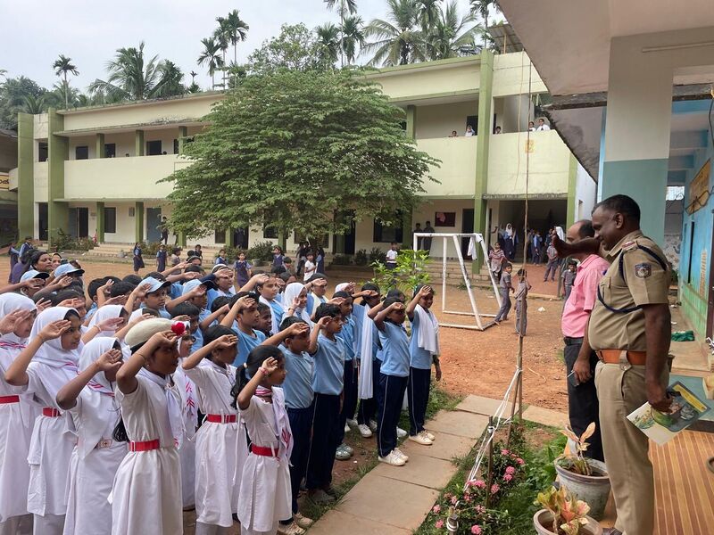 പ്രമാണം:47483 jrc and ssss.JPG