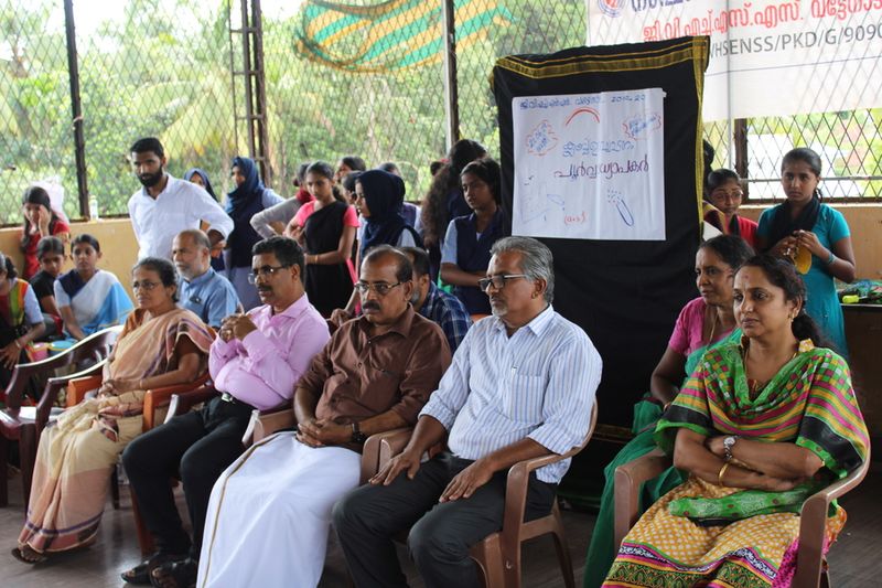 പ്രമാണം:20002-club inuag1.JPG