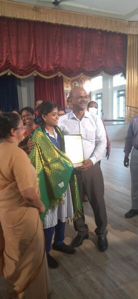 പ്രമാണം:35006 COL1.jpg