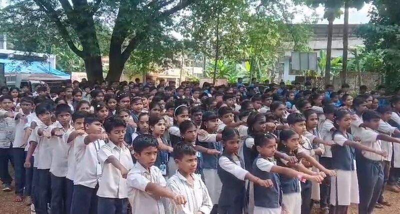 പ്രമാണം:38104 lk freeedom fest.jpg