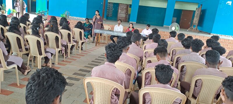 പ്രമാണം:44055 ORS class2024.jpg