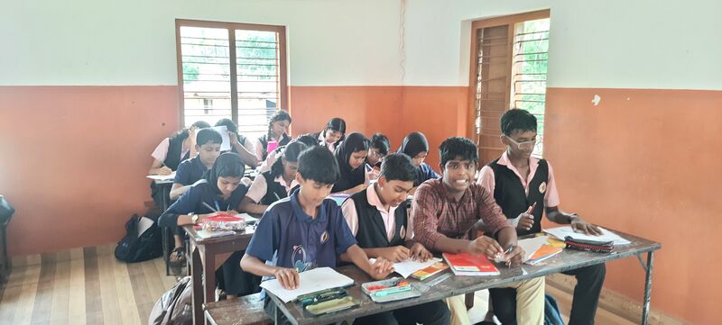 പ്രമാണം:47026-STGHSSV -Drawing .jpg