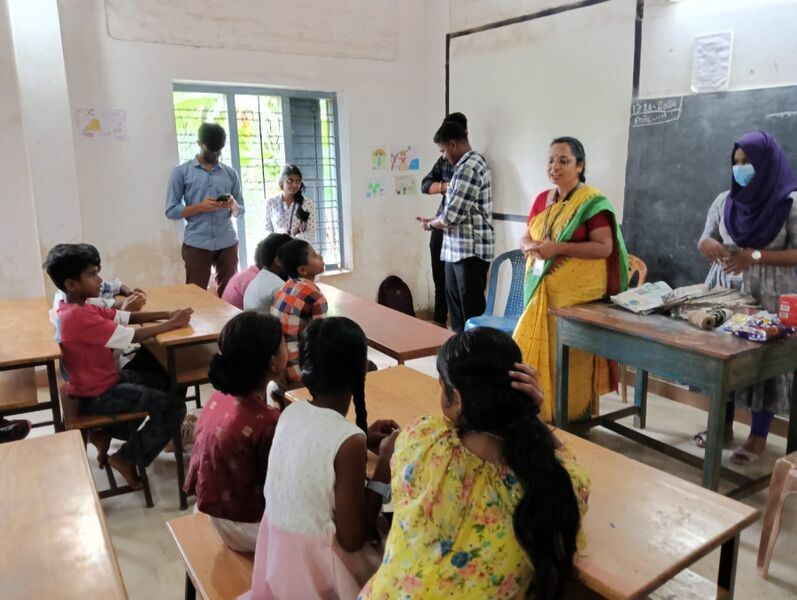 പ്രമാണം:21015 clas.jpg