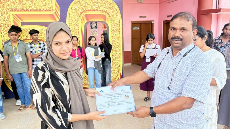 പ്രമാണം:29040-Lk District Camp-3.jpg