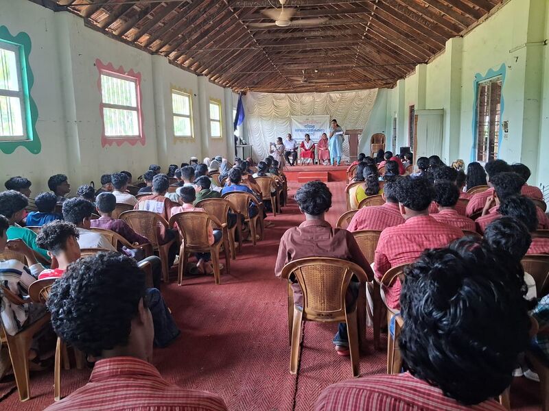 പ്രമാണം:41095-niyama class 25-26.jpg