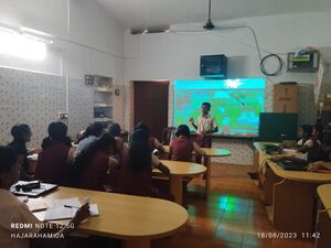 42653 hitech gotec class.jpg