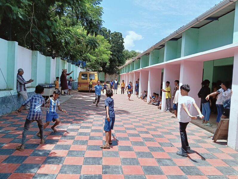 പ്രമാണം:43252 S 4.jpg