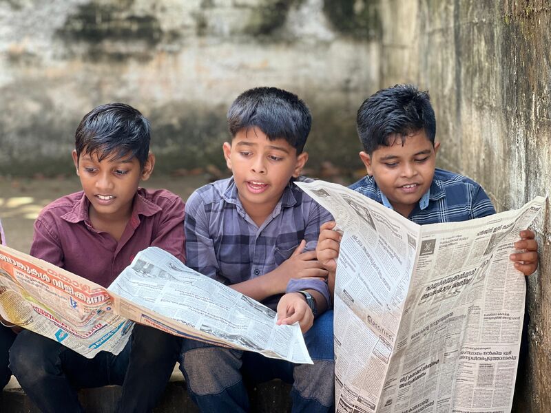 പ്രമാണം:47238 readingday4.jpg